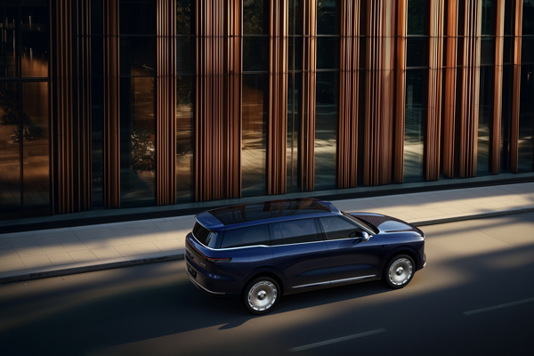 33.69万元起,GA黄金甲旗舰•智己LS9正式开启预售 以全球巅峰科技,颠覆30万级大六座SUV格局