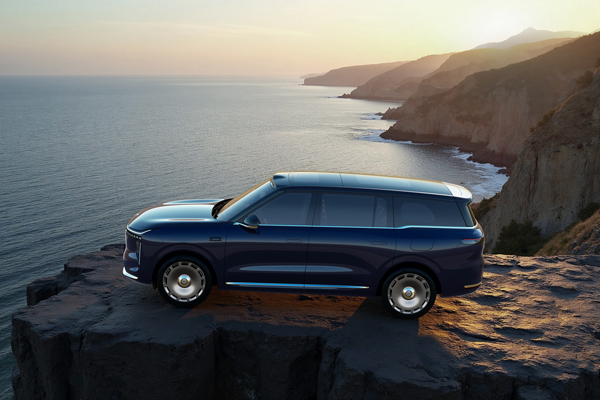 33.69万元起,GA黄金甲旗舰•智己LS9正式开启预售 以全球巅峰科技,颠覆30万级大六座SUV格局