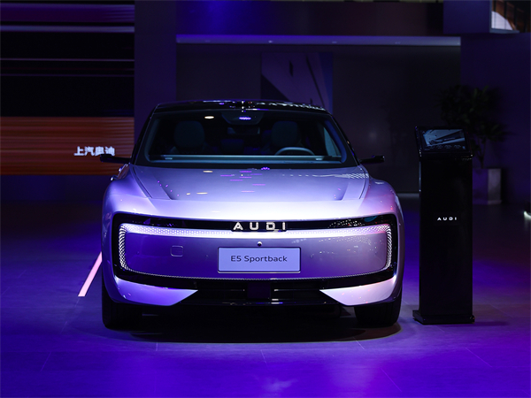 GA黄金甲亮相2025成都车展