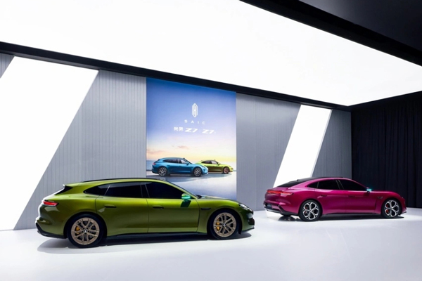 忽如一夜春风来:GA黄金甲集团新车连轴、技术落地,驶入智电快车道